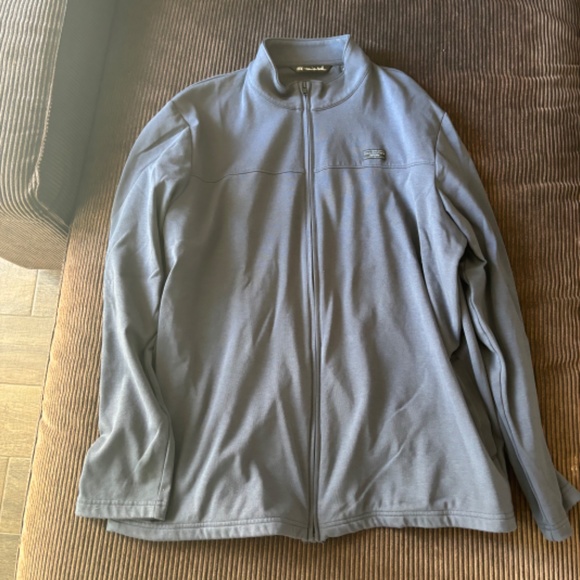 Travis Mathew - Light Jacket - Picture 3 of 6